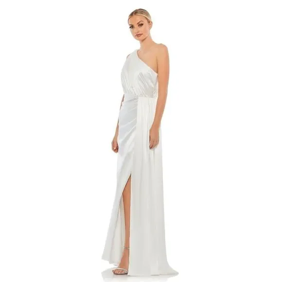 🔥🔥 Mac Duggal Draped One Shoulder Gown - Picture 2 of 12